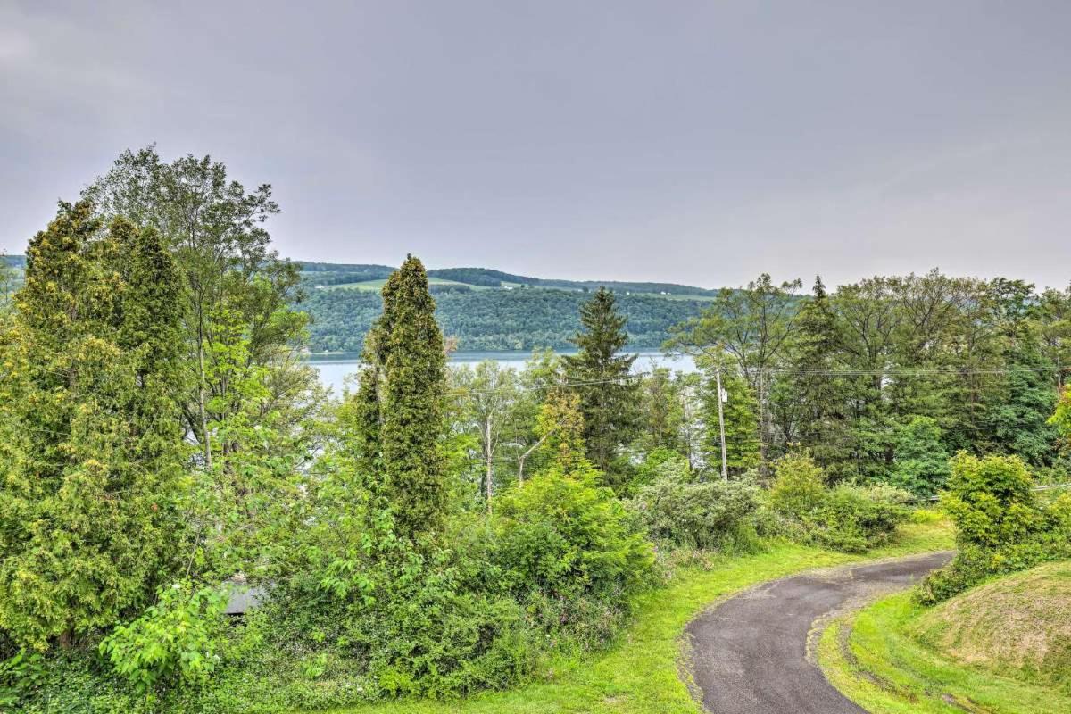 Keuka Lake Views And Hiking Hammondsport Exterior photo