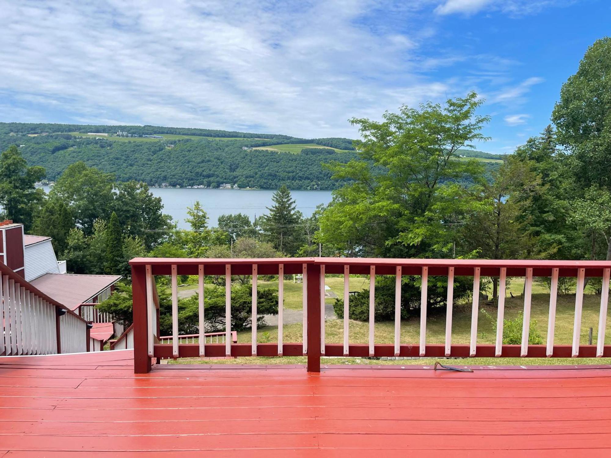 Keuka Lake Views And Hiking Hammondsport Exterior photo